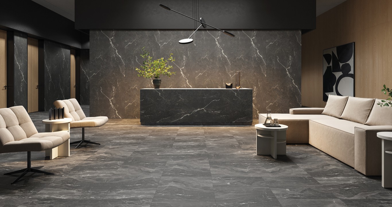 Marmerlook wandpanelen gemonteerd in de hal Marmerlook wandpanelen gemonteerd in de hal